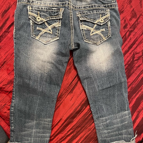 Amethyst crop jeans 🥰 - Picture 3 of 7